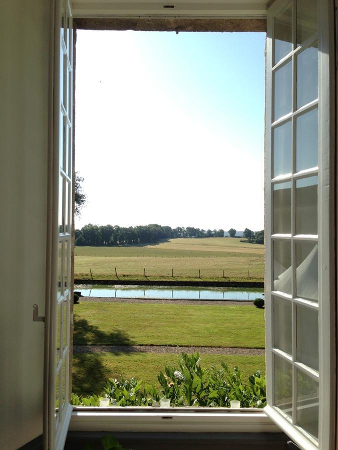 Bed and Breakfast DOMAINE de la PARTOUCIE à Confolens Extérieur photo